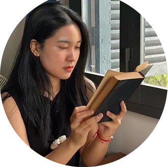 Cô Phạm Ngọc Vân