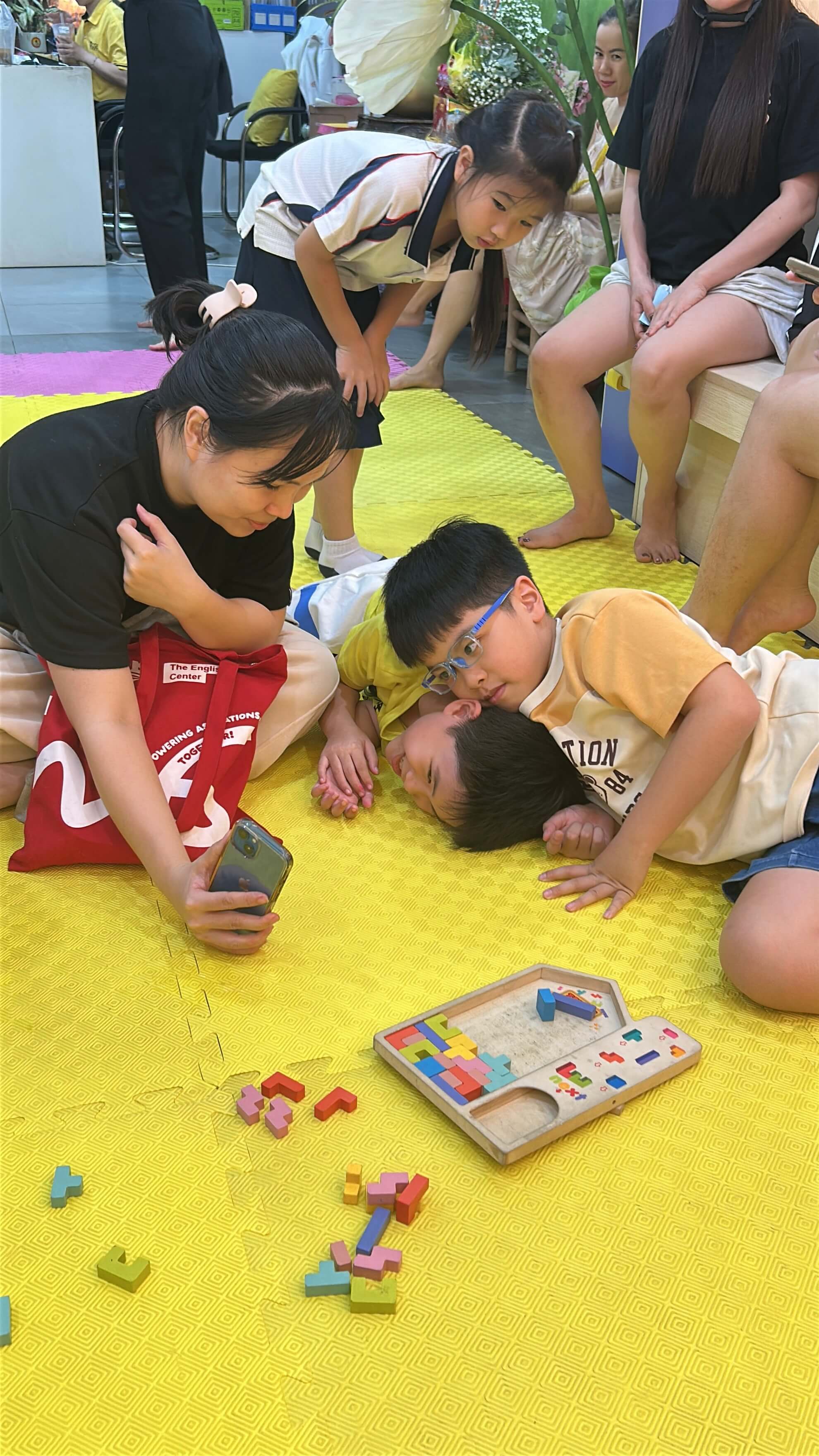 hình ảnh thực tế khóa học tiếng trung trẻ em